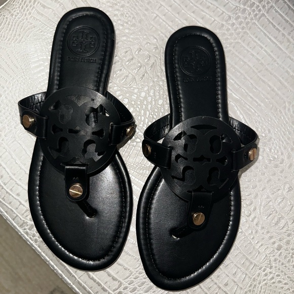 Tory Burch sandals - Picture 1 of 3